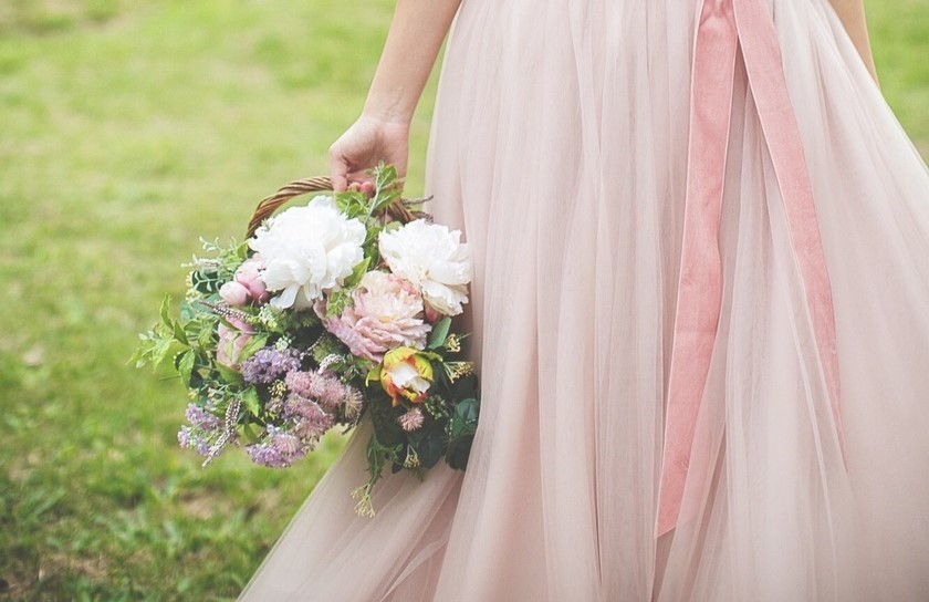 Natural x Green as the Main Theme! The 'Basket Bouquet' is Evolving into Adorably Elegant Styles♡にて紹介している画像