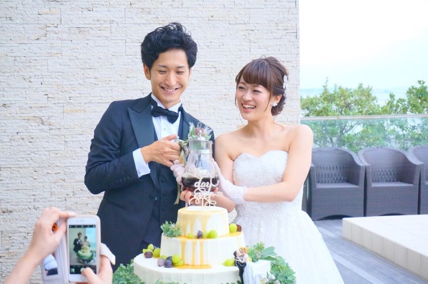 更具创意！4种独特的【彩色滴漏蛋糕】演绎点子♡にて紹介している画像