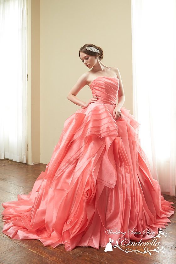 Full of Girliness! Adorable Sparkling Candy Pink Dresses for Spring ♡にて紹介している画像