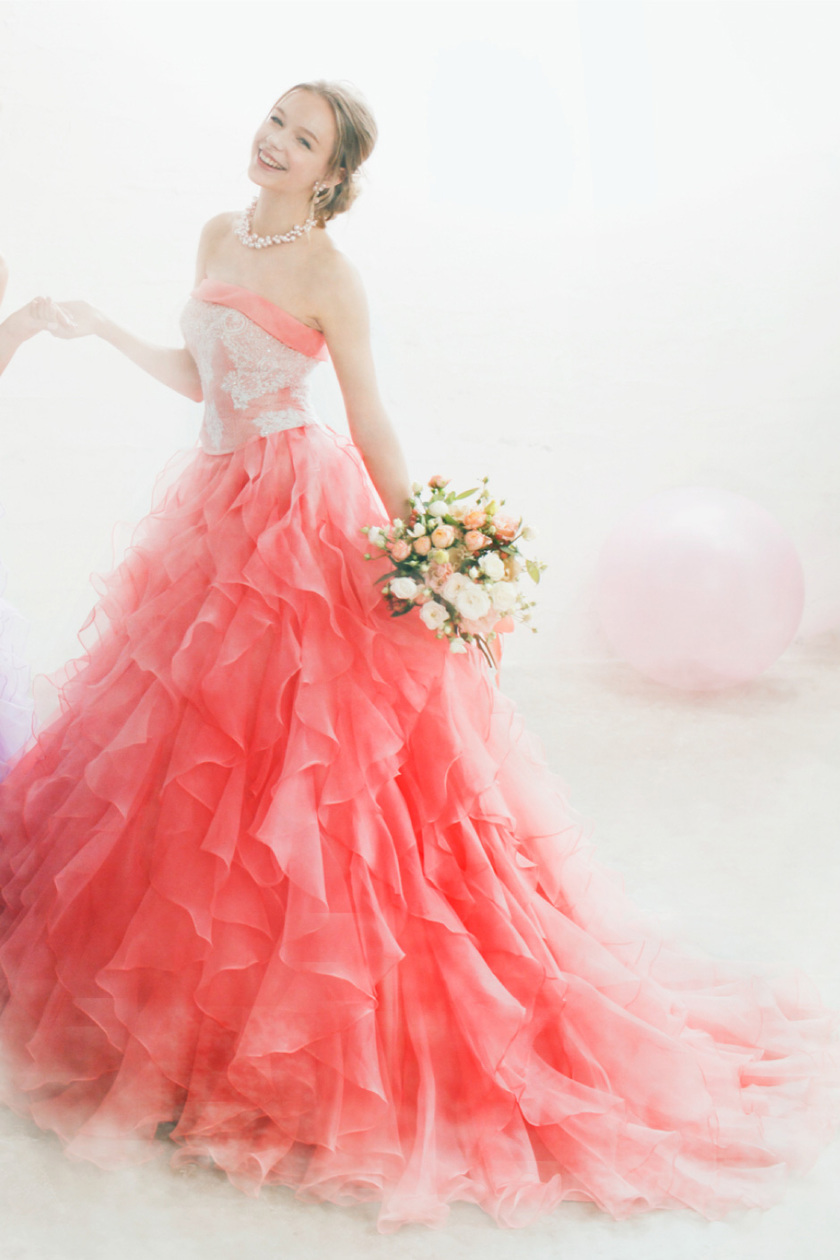 Full of Girliness! Adorable Sparkling Candy Pink Dresses for Spring ♡にて紹介している画像