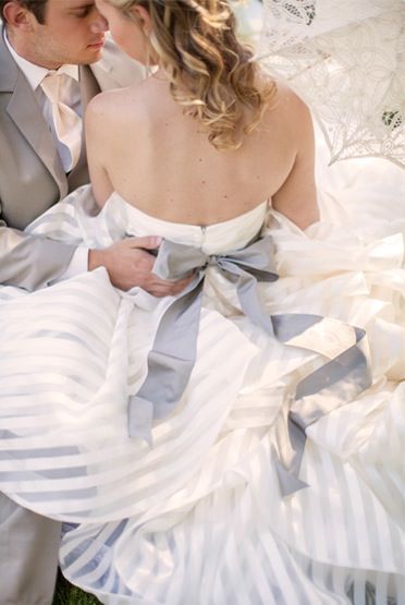 ストライプのドレスが可愛い♡まねしたいイメージをあつめましたにて紹介している画像