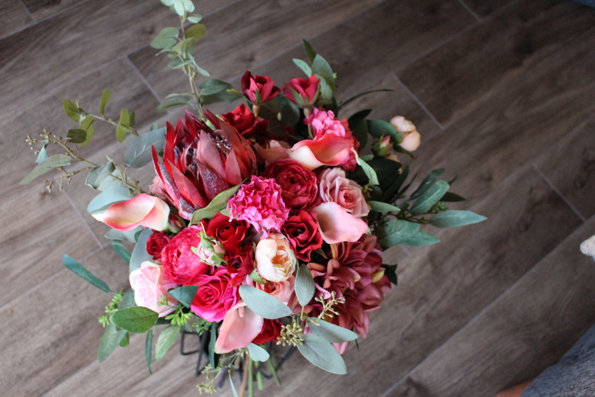 Transforming the Wedding Ceremony: 10 Elegant and Stylish "Second Look Bouquets" for a Mature Touchにて紹介している画像