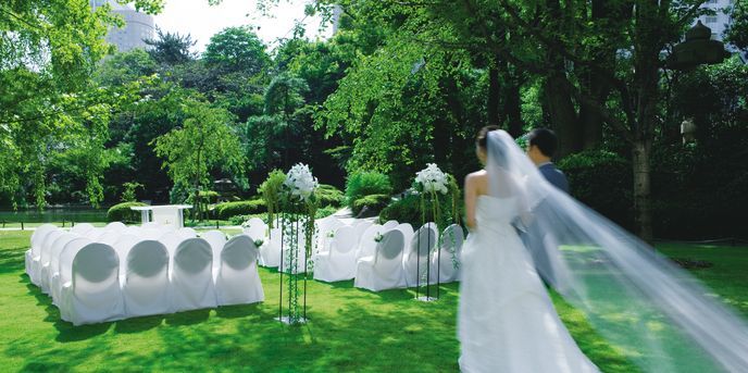 Embracing a Natural Vibe: The Trend of Garden Weddings Surrounded by Nature♡にて紹介している画像