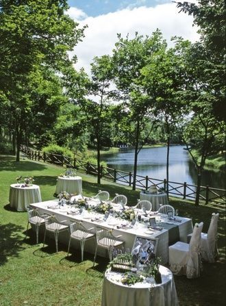 Embracing a Natural Vibe: The Trend of Garden Weddings Surrounded by Nature♡にて紹介している画像