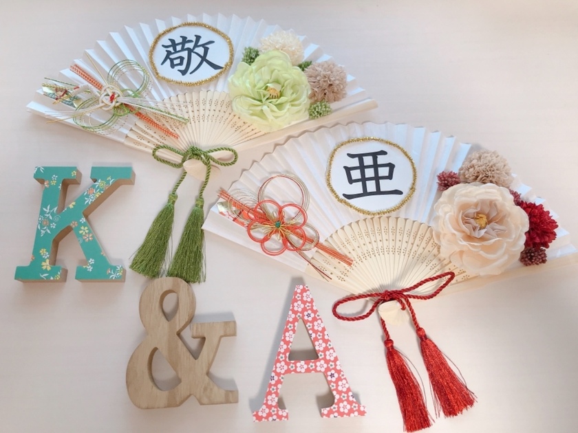 DIY with 100 Yen Store Materials! Easy Tutorial and Decoration Ideas for Fan Props and Fan Bouquets ♡にて紹介している画像