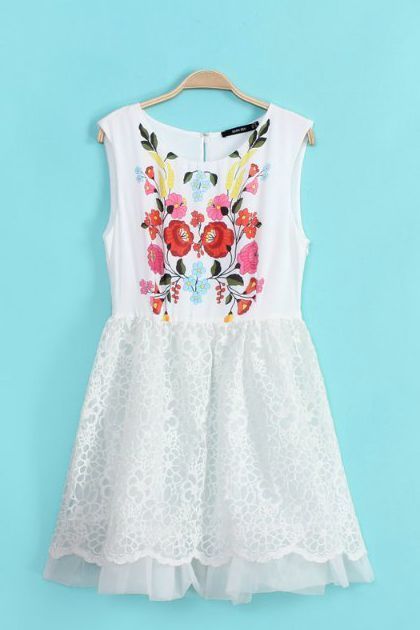 Guests Dressed to the Nines: A Fashion Show at the Wedding ♡ Spring Floral Dresses Bring Joy! ♩にて紹介している画像