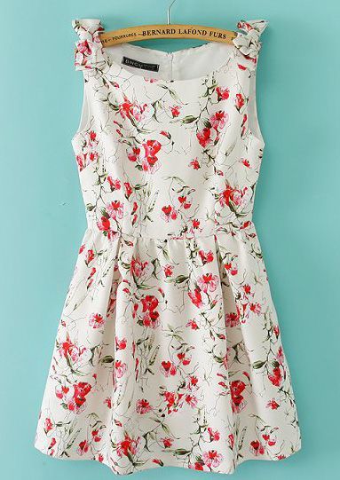 Guests Dressed to the Nines: A Fashion Show at the Wedding ♡ Spring Floral Dresses Bring Joy! ♩にて紹介している画像