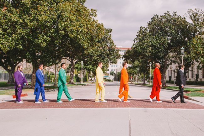 Colorful POP for Maximum Happiness: Spotlight on Bridesmaid and Groomsman Fashion!にて紹介している画像