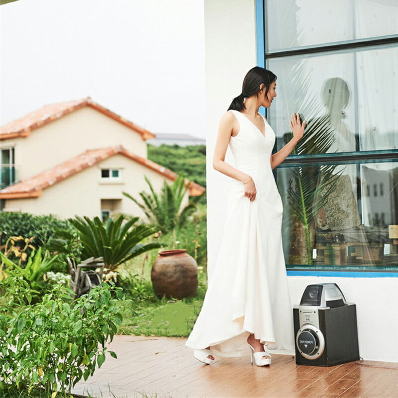 大人っぽくてお洒落なのだけ厳選♡《2万円以内》で買える撮影用ウェディングドレス7選にて紹介している画像