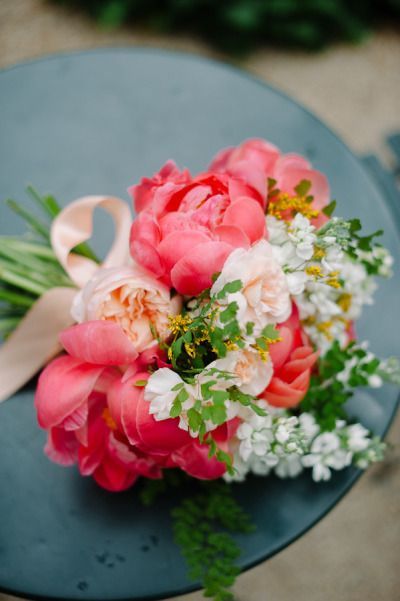 Cute Coral Bouquet Collection ♡にて紹介している画像