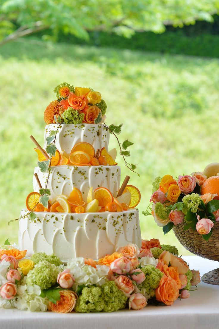 Which Fruits Would You Like to Add? A Perfect Collection of Fruits for Wedding Cake Decoration♡にて紹介している画像