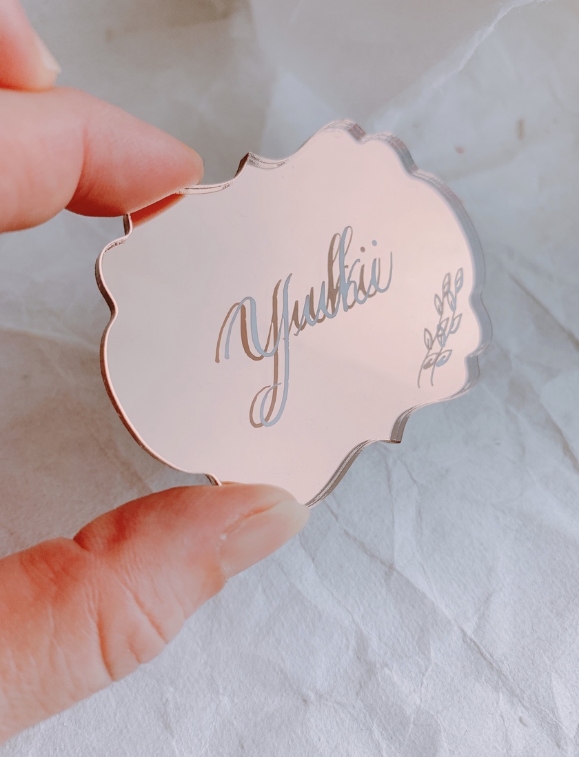 インスタではよく見るけど！実際、紙以外の席札をもらったことがある人って一体どれくらい？にて紹介している画像