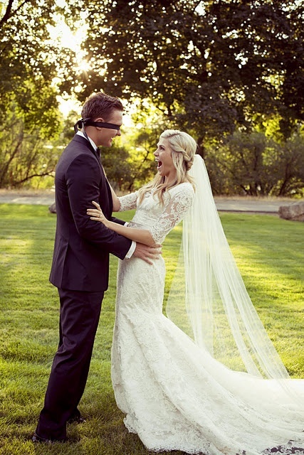 Celebrities' Favorite: The Stunning Retro-Cute Dresses of 'Tempari London' ✨にて紹介している画像