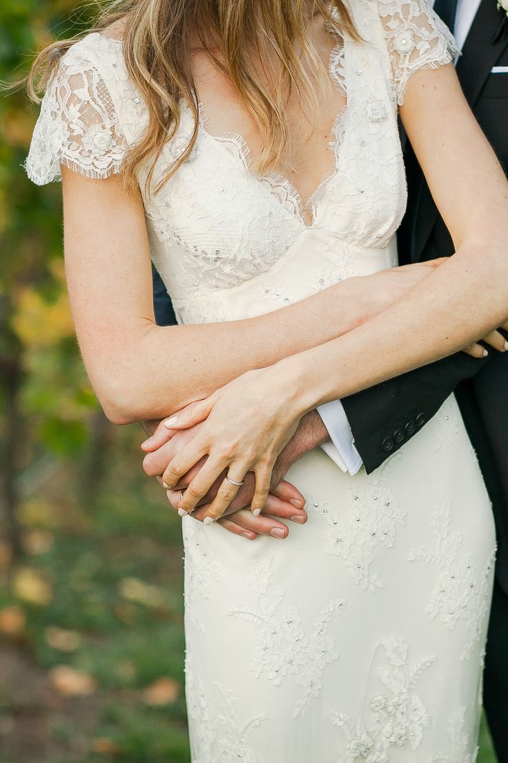 Celebrities' Favorite: The Stunning Retro-Cute Dresses of 'Tempari London' ✨にて紹介している画像