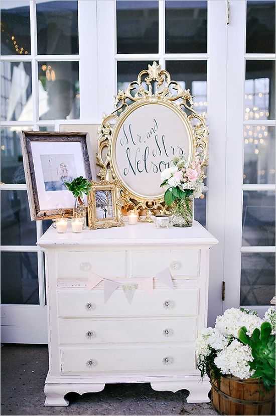 Stylish Furniture Display: Adorable Wedding DIY Ideas Using Dressers ♡にて紹介している画像