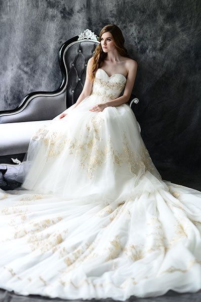 The Adorable Fusion of Vintage Charm and Asian Aesthetics: "Marchesa" Dresses That Are Too Cute! ♥にて紹介している画像