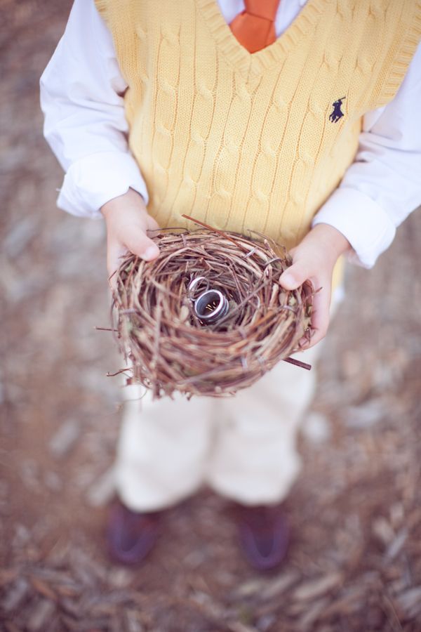 "Stealing the Spotlight with Cuteness: Adorable Ring Bearers and Flower Girls ♡"にて紹介している画像