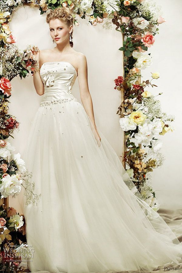 Nordic Originate: Papilio Wedding Dresses that are as Romantic as Butterflies ♡にて紹介している画像