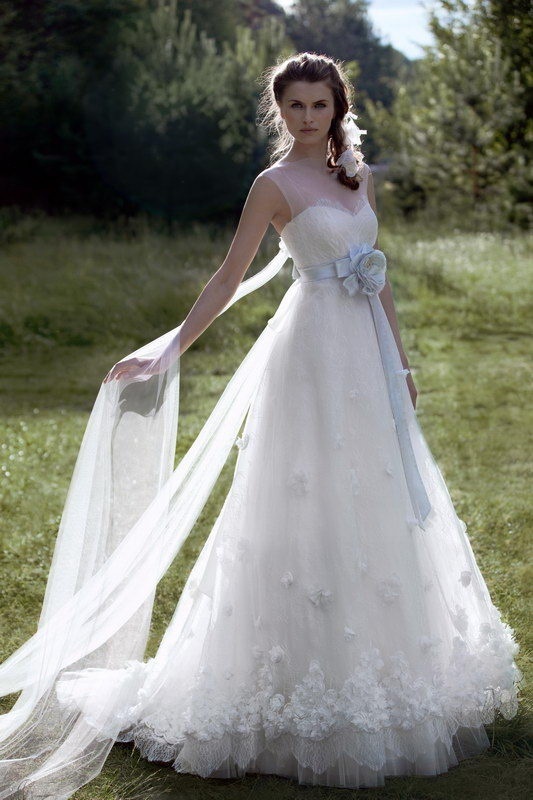 Nordic Originate: Papilio Wedding Dresses that are as Romantic as Butterflies ♡にて紹介している画像