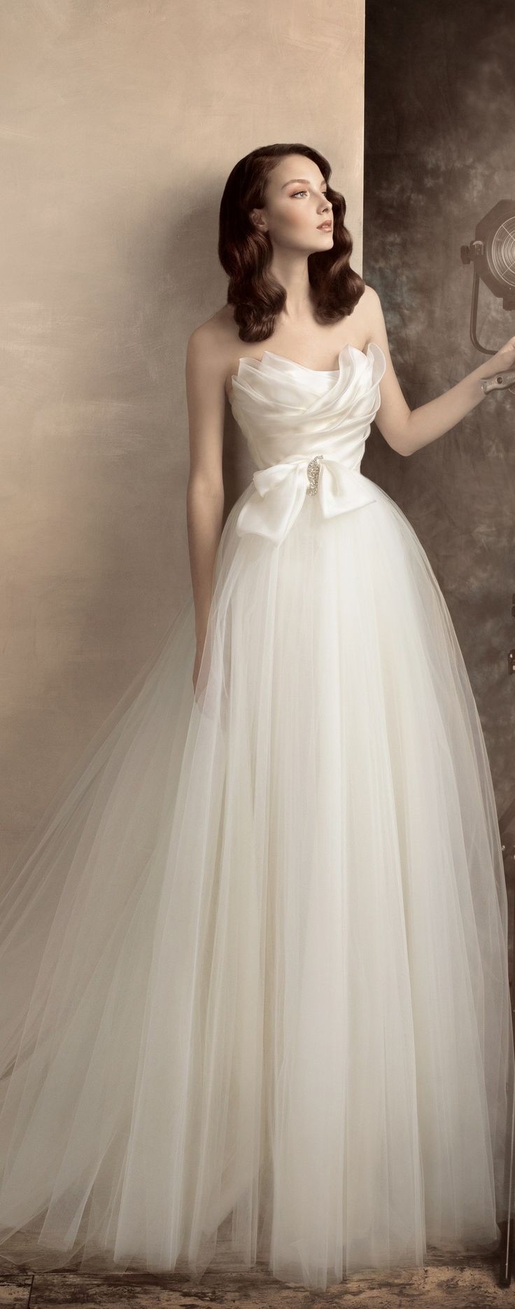 Nordic Originate: Papilio Wedding Dresses that are as Romantic as Butterflies ♡にて紹介している画像