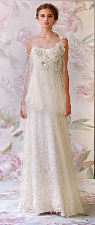Nordic Originate: Papilio Wedding Dresses that are as Romantic as Butterflies ♡にて紹介している画像