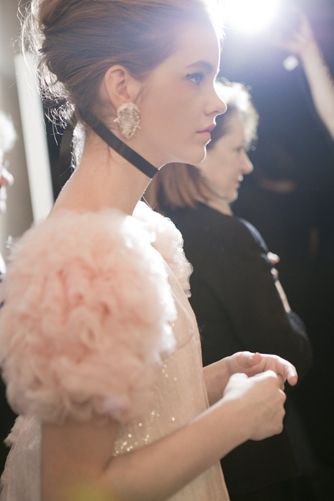 The Dream Wedding Dress of Women Worldwide! CHANEL's Designs are Absolutely Adorable♡にて紹介している画像