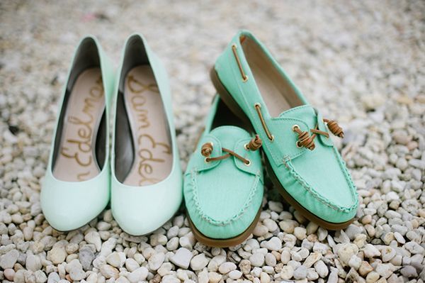 Falling in Love with Tiffany Blue: A Stunning Wedding Styled in Tiffany Colors!にて紹介している画像