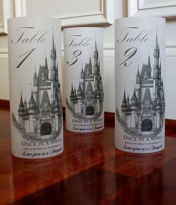 "Let's Have a Cinderella Wedding Adorned with Fairy Tale Motifs!"にて紹介している画像