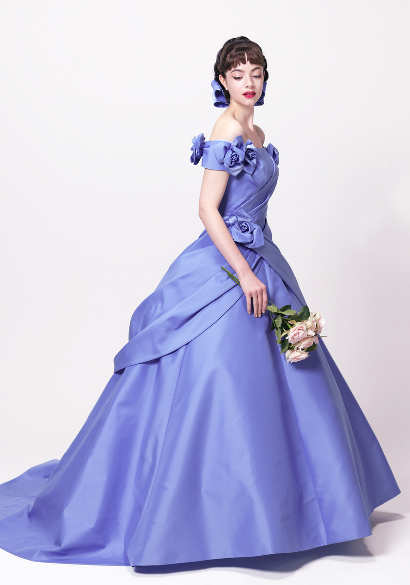 Custom-Made Perfection: A Special Feature on the Ultimate Dress 'Emarie' Created with Couture Techniques ♩にて紹介している画像