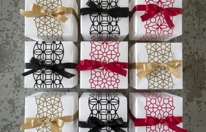 Create Beautiful Paper Items with Pavilio's Lace Tape - Just Stick and Go!にて紹介している画像