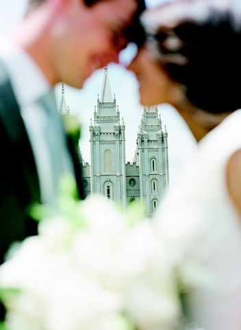 Eternal Dreams: A Collection of Wedding Inspirations at Cinderella Castle ♡にて紹介している画像