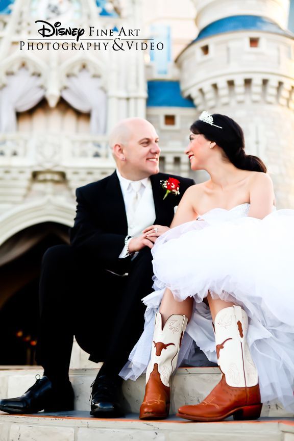 Eternal Dreams: A Collection of Wedding Inspirations at Cinderella Castle ♡にて紹介している画像