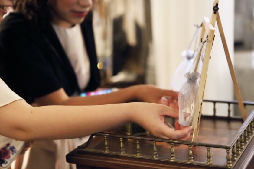 Have You Heard of the Ring Warming Ceremony? A Wedding Tradition to Infuse Love into Your Rings!にて紹介している画像