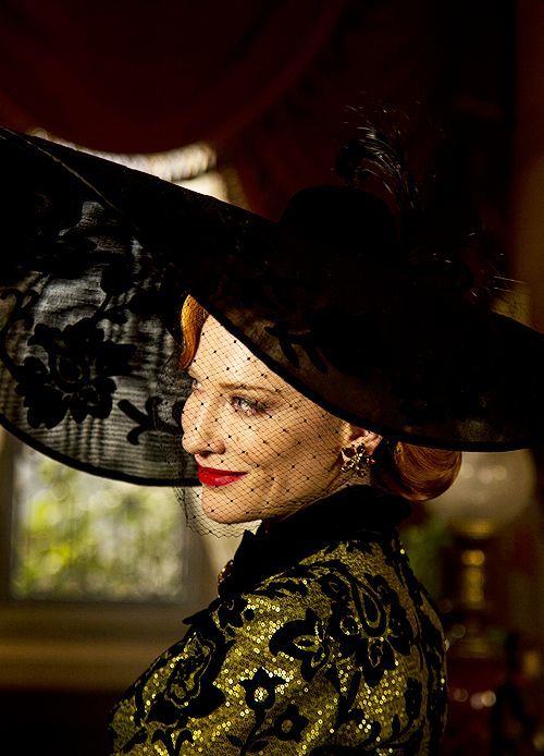 Finally Revealed! A Sneak Peek at the Heartwarming Beauty of the Live-Action Film "Cinderella"にて紹介している画像