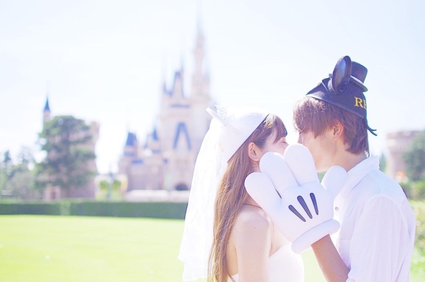 周囲を気にせず撮影できる♡お手本にしたい〔自宅セルフ前撮りフォト〕の撮り方まとめにて紹介している画像