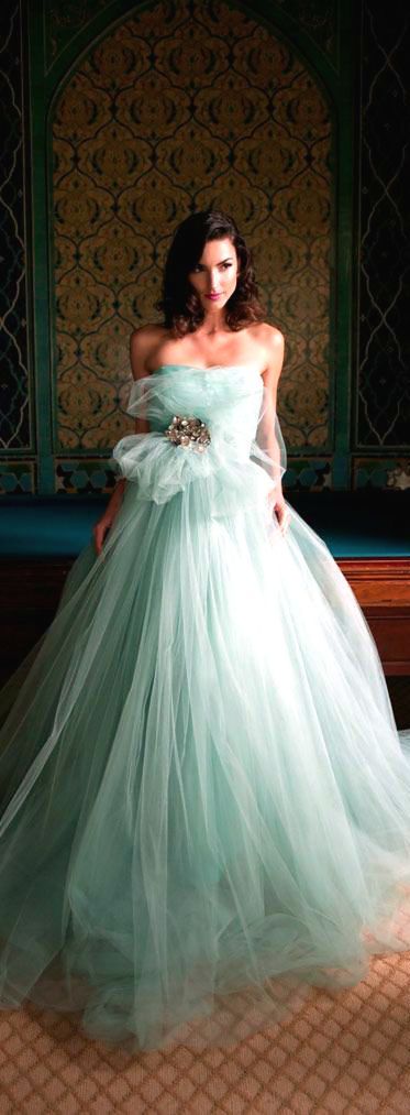A "Green" Themed Wedding♡ Beautiful Simple & Elegant Adult Coordinationにて紹介している画像