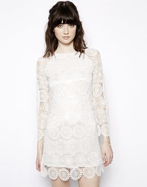 Feeling the Short Length♡ A Collection of Mini Dresses Perfect for Parties♪にて紹介している画像