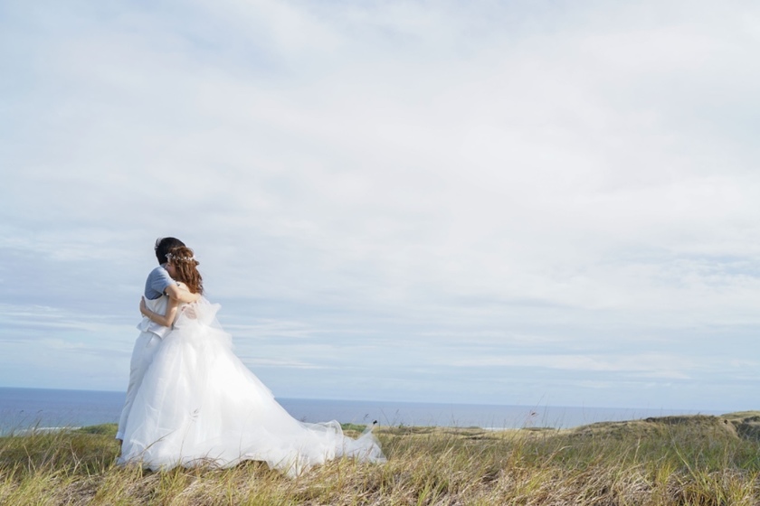 太陽の光に負けないっ♡前撮りや屋外でのウェディングで必須の『日焼けから肌を守る可愛い花嫁小物』特集＊にて紹介している画像
