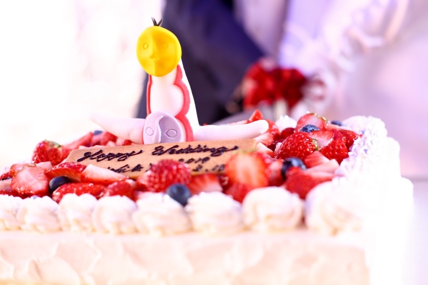 自分たちらしさ全開♡趣味や好きな物をテーマに作るオリジナルウェディングケーキ実例にて紹介している画像