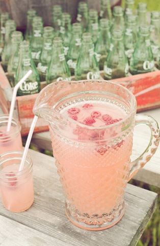 Gathering Adorable and Sweet-Tart Raspberry Inspirations♡にて紹介している画像