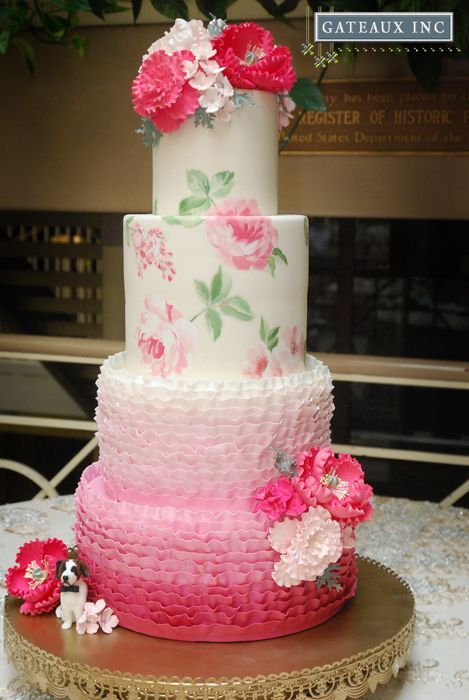 Unique and Adorably Cute: A Collection of Wonderful Wedding Cake Ideas♡にて紹介している画像