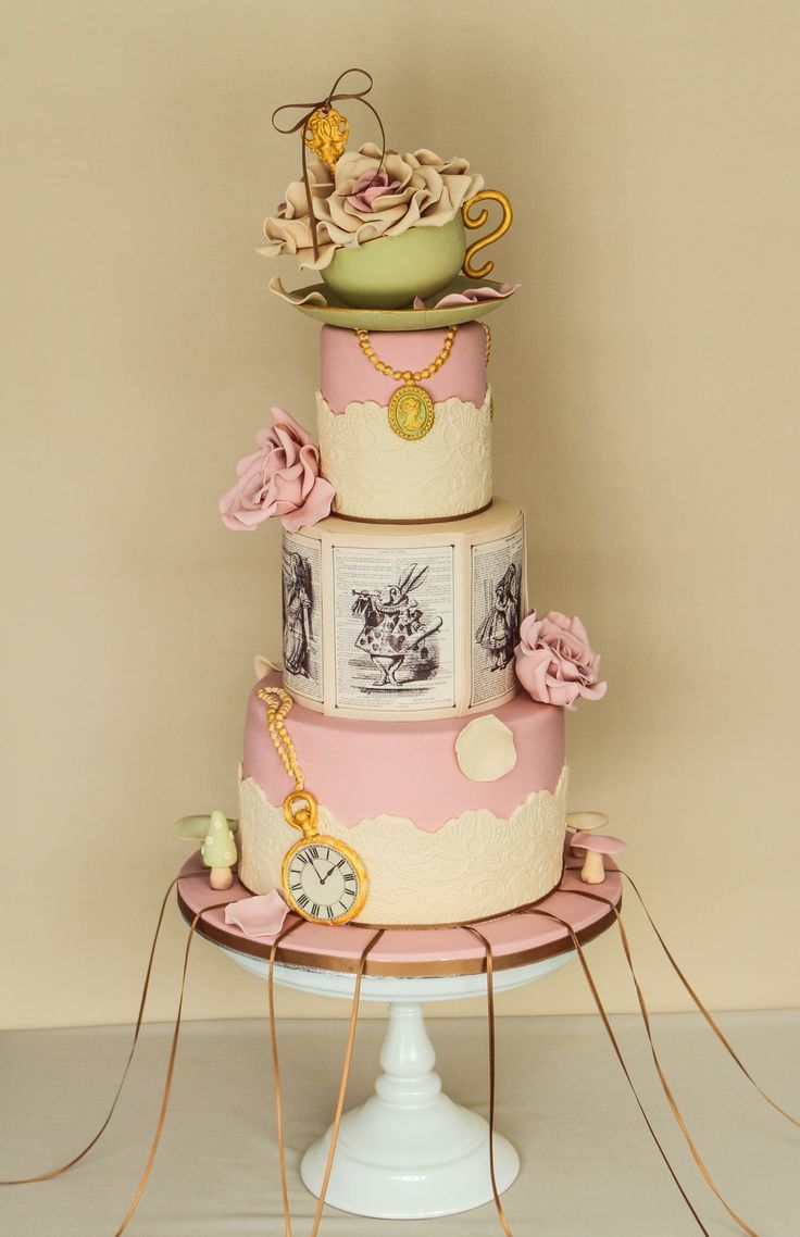 Unique and Adorably Cute: A Collection of Wonderful Wedding Cake Ideas♡にて紹介している画像