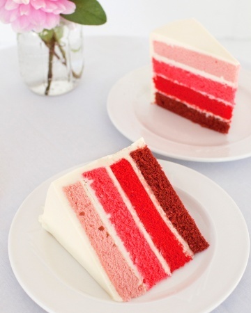 Unique and Adorably Cute: A Collection of Wonderful Wedding Cake Ideas♡にて紹介している画像