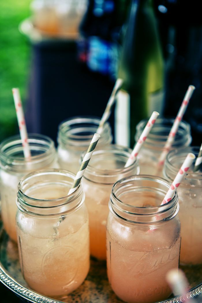 "Make a Fashionable Impression on Guests at Weddings with Stylish Main Saucers!"にて紹介している画像