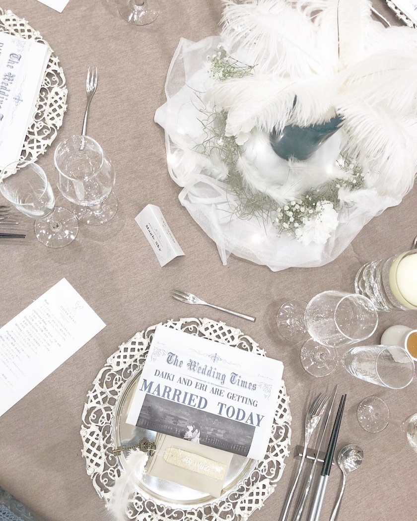 Extra Edition News Delivered to Guests ♡ DIY Newspaper-Style Paper Items for Your Wedding【Bridal Newspaper】にて紹介している画像