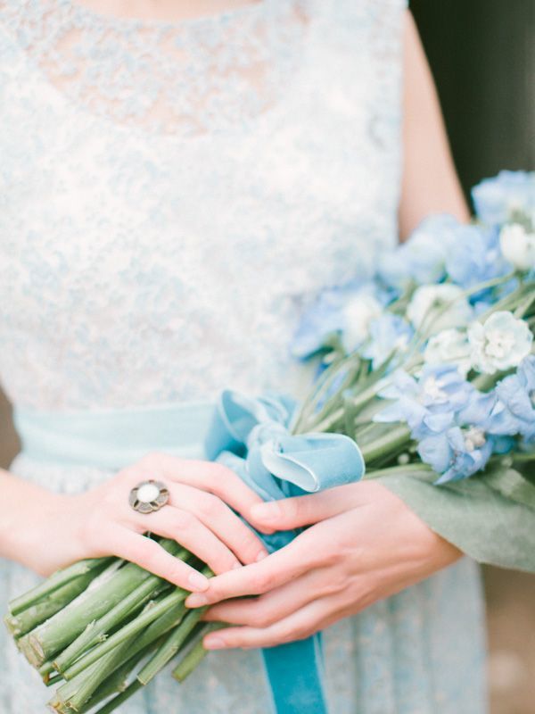 "Let's Have a Cinderella Wedding Adorned with Fairy Tale Motifs!"にて紹介している画像