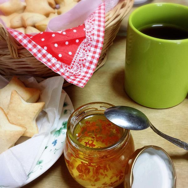"Shining Like a Tiny Universe: The Sweet and Gentle Scent of 'Osmanthus Petal Jam' Captivates Everyone!"にて紹介している画像