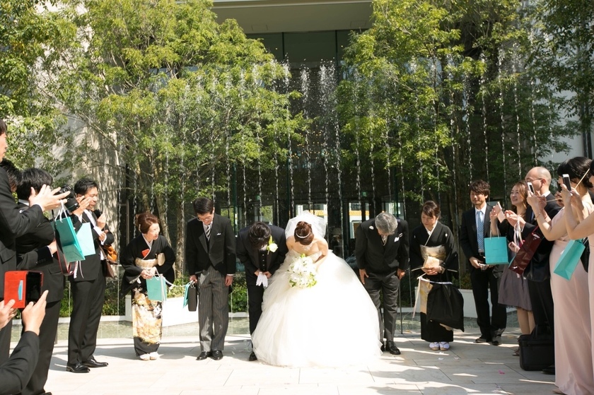 謝罪会見風にならないように！自信があるように見える、綺麗な「お辞儀の仕方」のポイントまとめにて紹介している画像