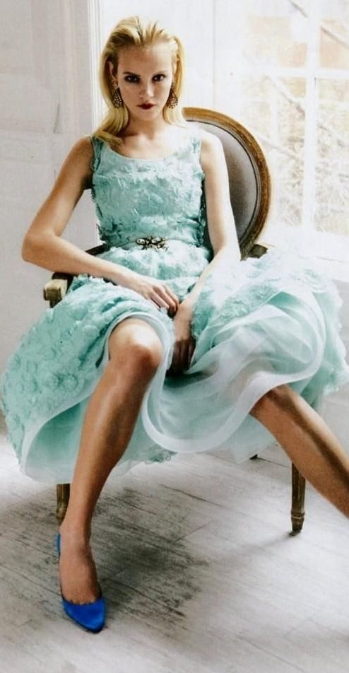 Dreamy Delights: Enchanted by the Fluffy, Romantic Blue Lovey-Dress♡にて紹介している画像