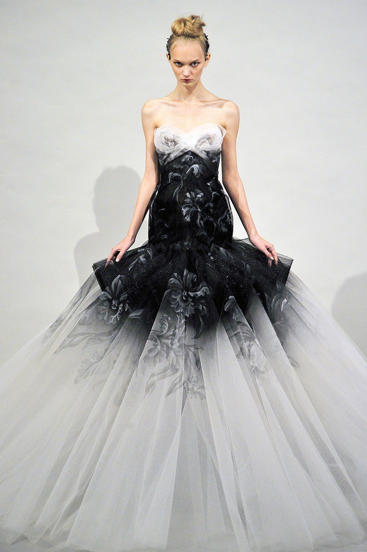 NY発＊美女によって創られた『MARCHESA(マルケッサ)』のドレスが